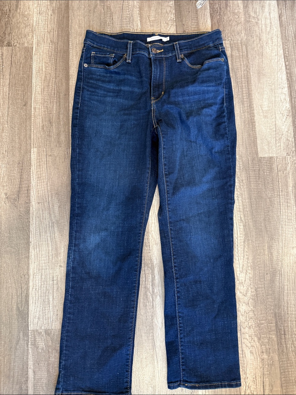 Levi’s classic straight